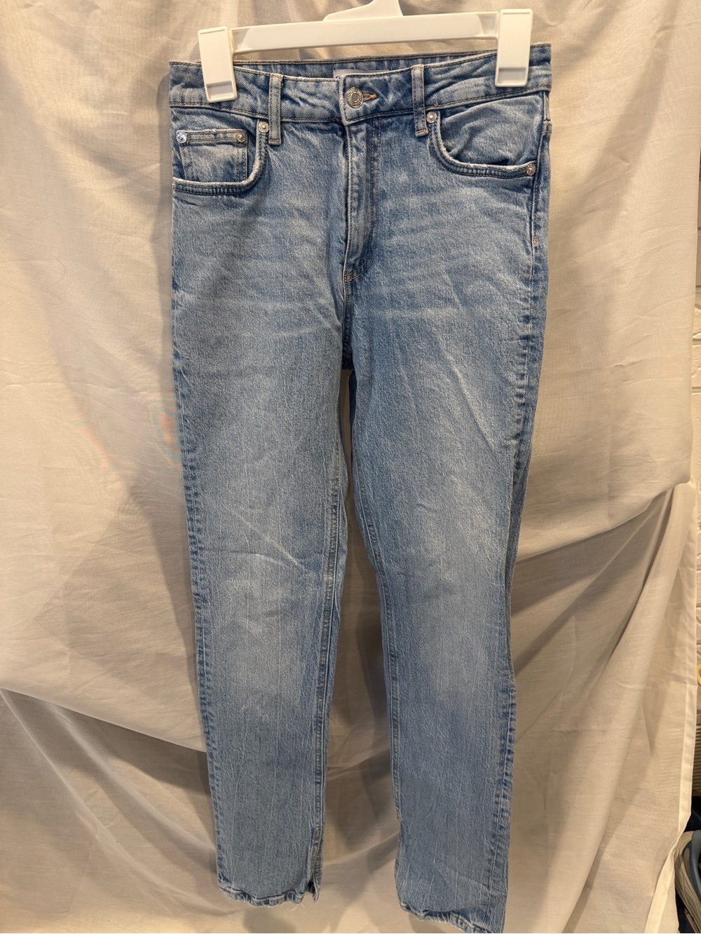 Zara Women’s Light Blue Straight Jeans